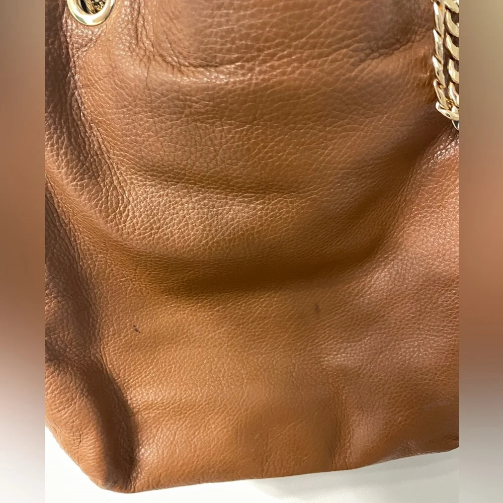 Michael Kors Hobo Jet Set Pebbled Brown Shoulder Travel Tote with MK Charm - Picture 3 of 8